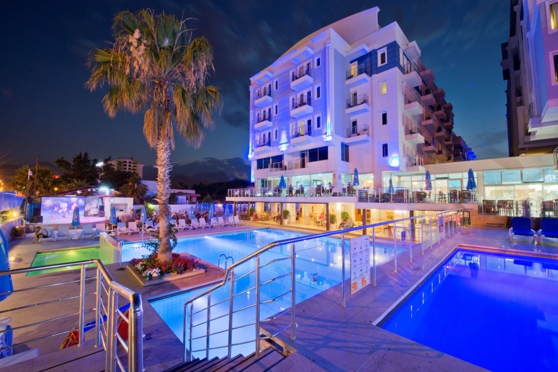 pools-outdoor-pool