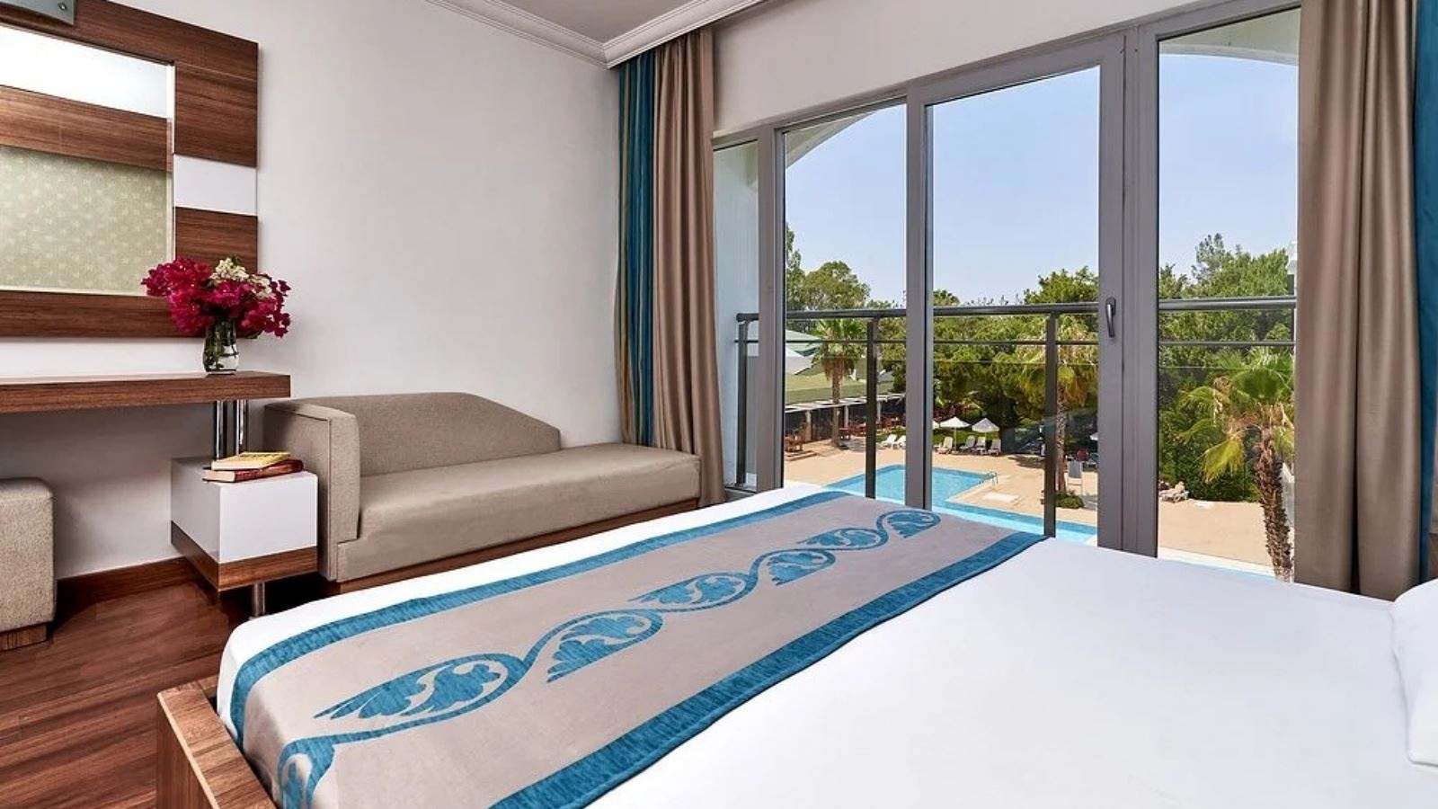rooms-standard-room