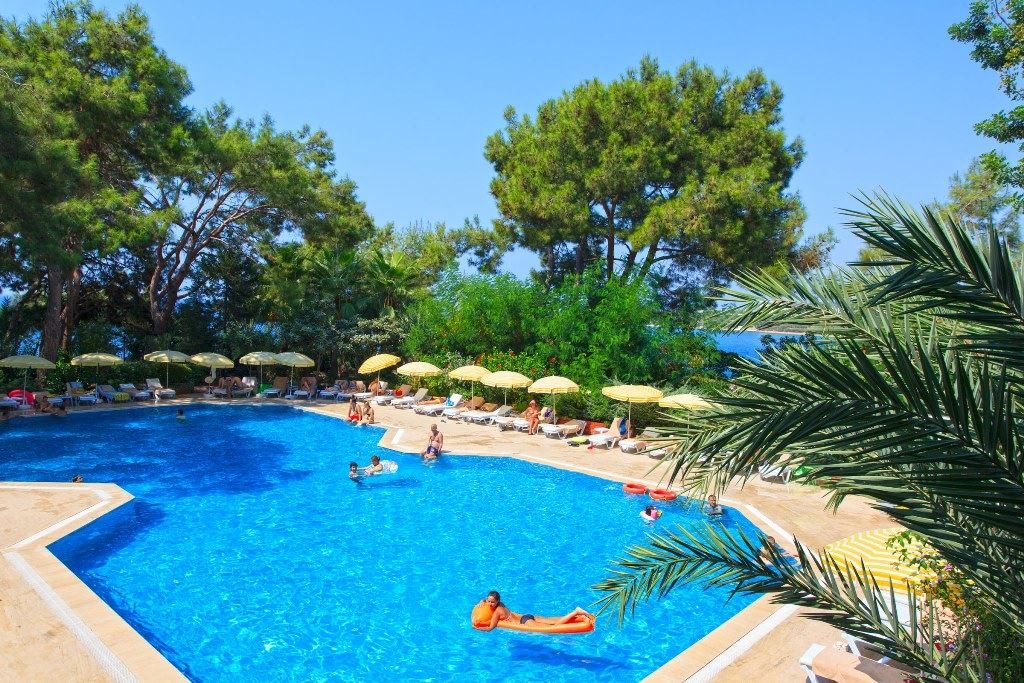 pools-outdoor-pool