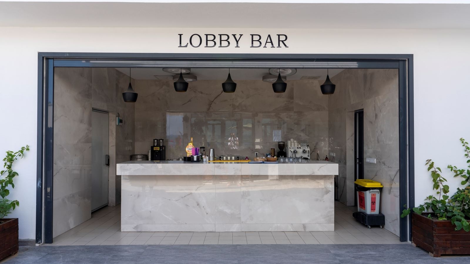 restaurants-lobby-bar