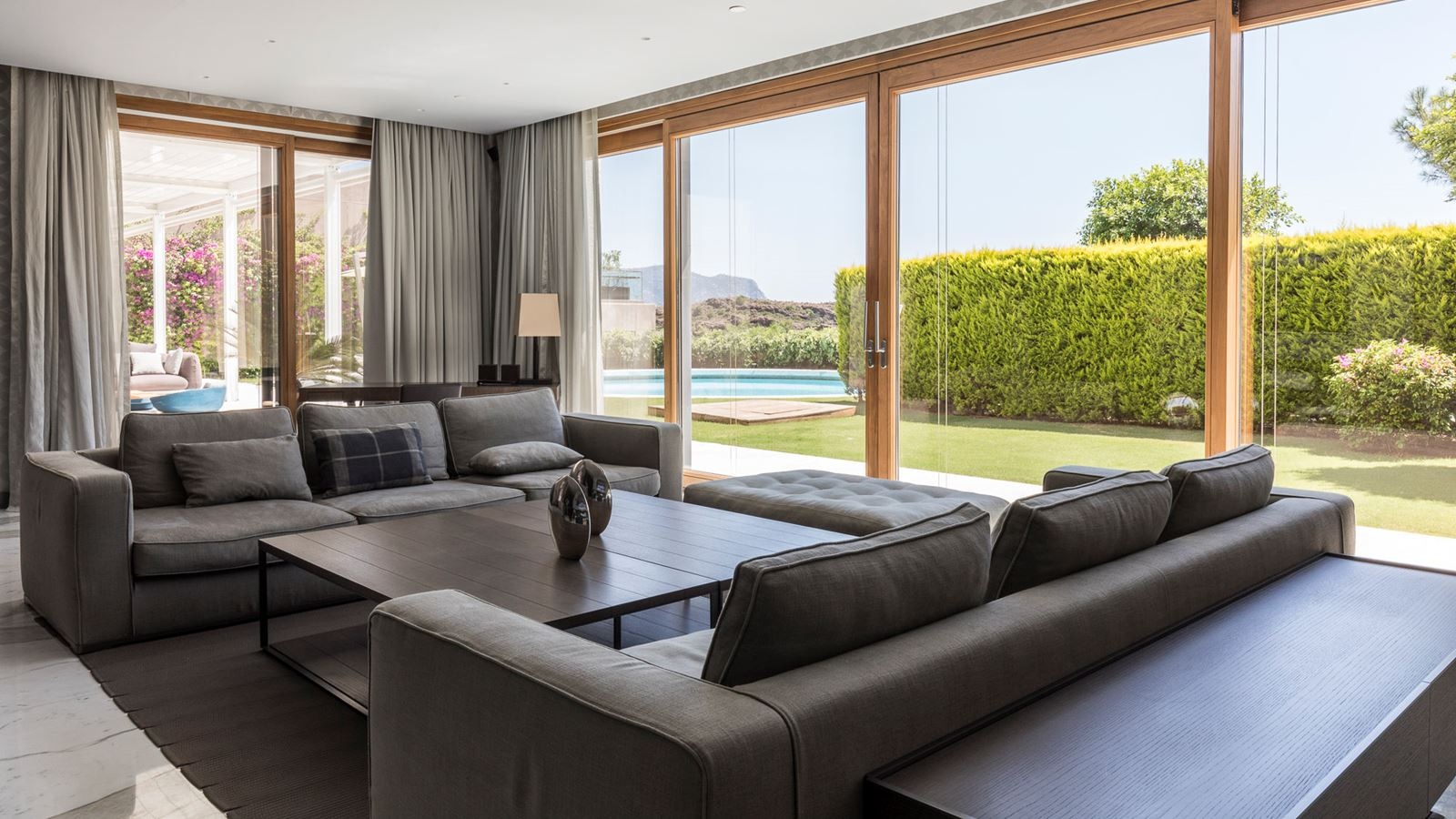 rooms-villa