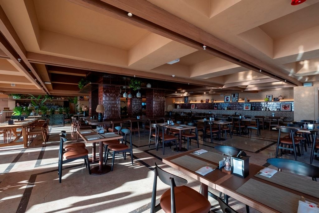 restaurants-day--night-bistro
