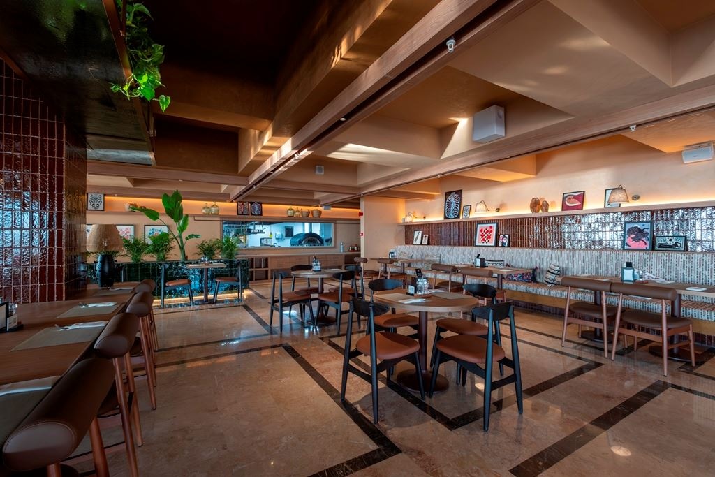 restaurants-day--night-bistro
