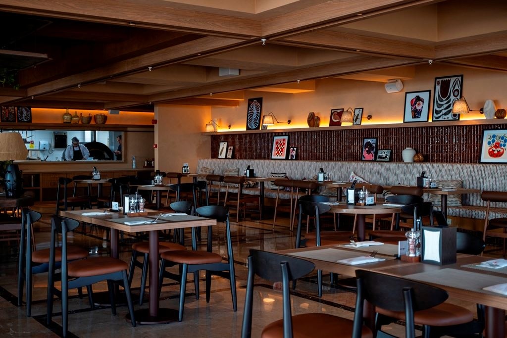 restaurants-day--night-bistro