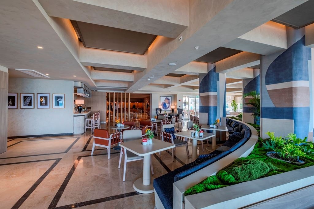 bars-horizon-lobby-bar--lounge