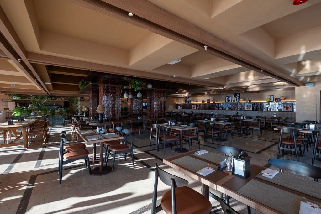 restaurants-day--night-bistro