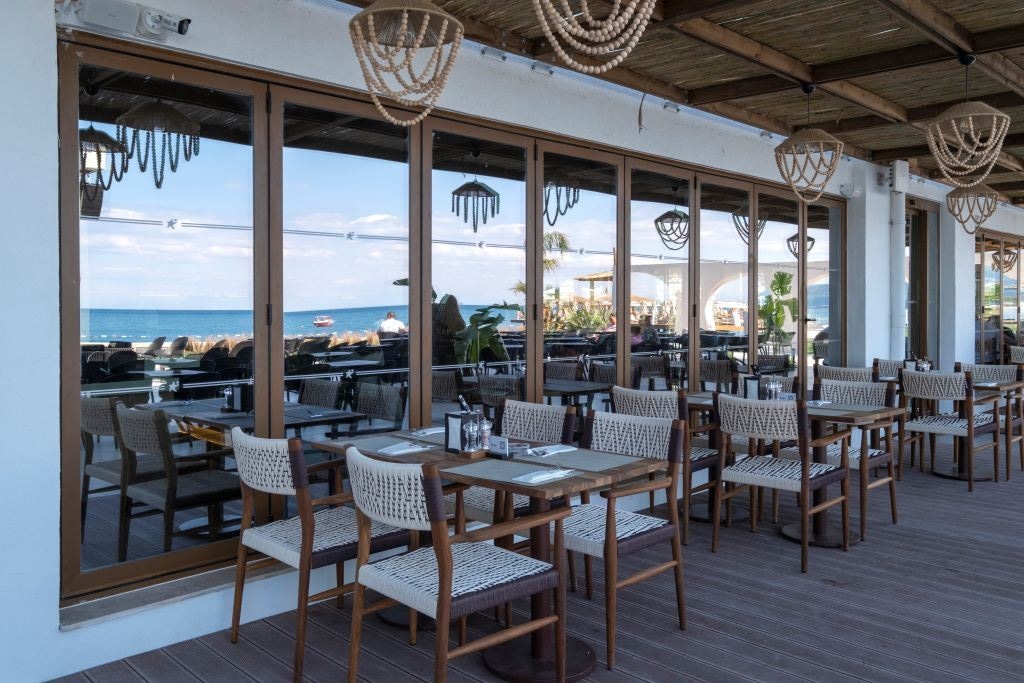 restaurants-day--night-bistro