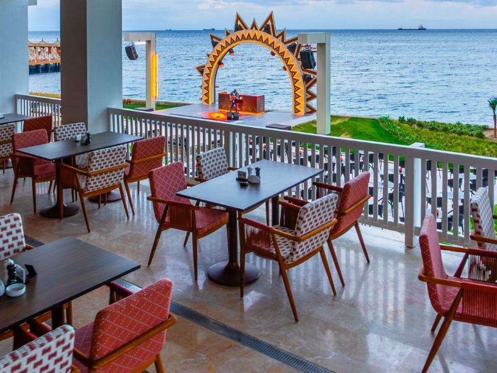 restaurants-velora-restaurant