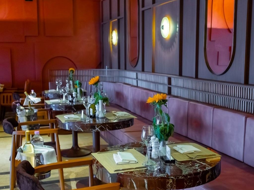restaurants-velora-restaurant