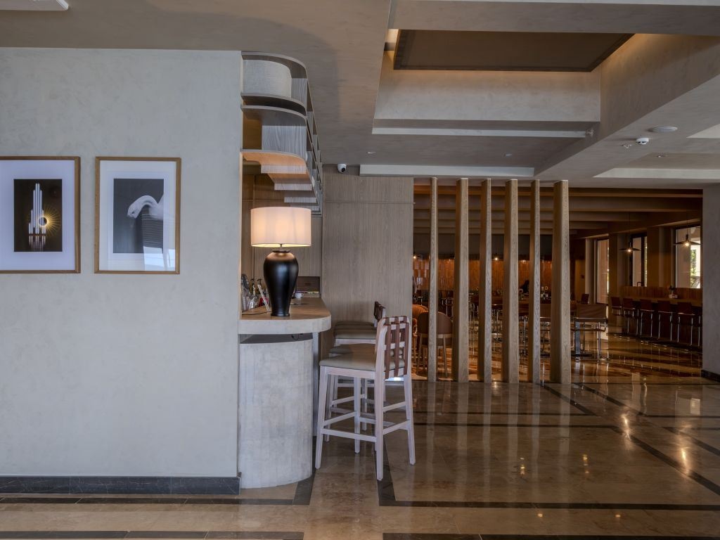 bars-horizon-lobby-bar--lounge
