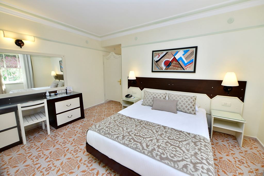 rooms-family-room