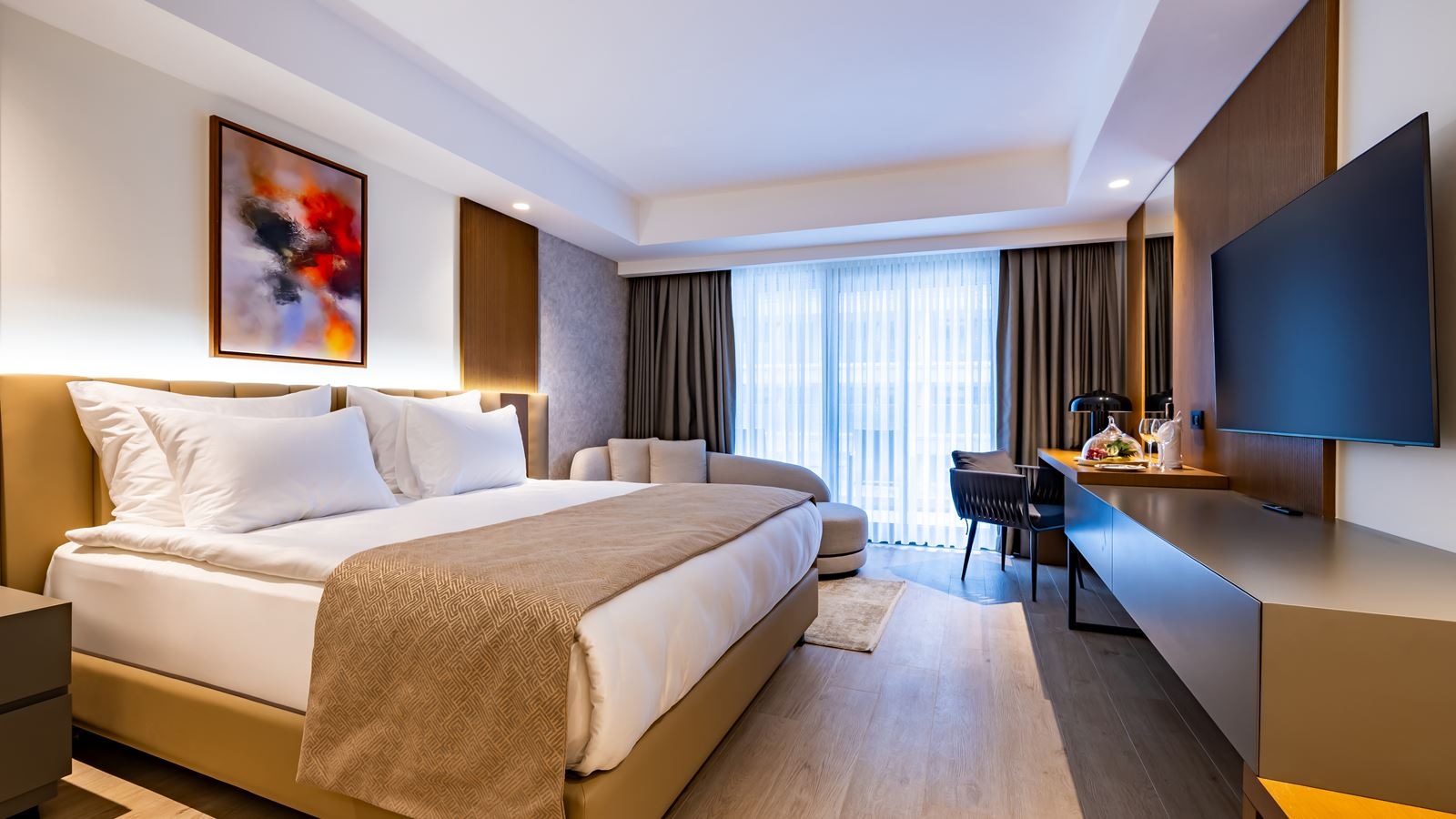 rooms-deluxe-room-landview