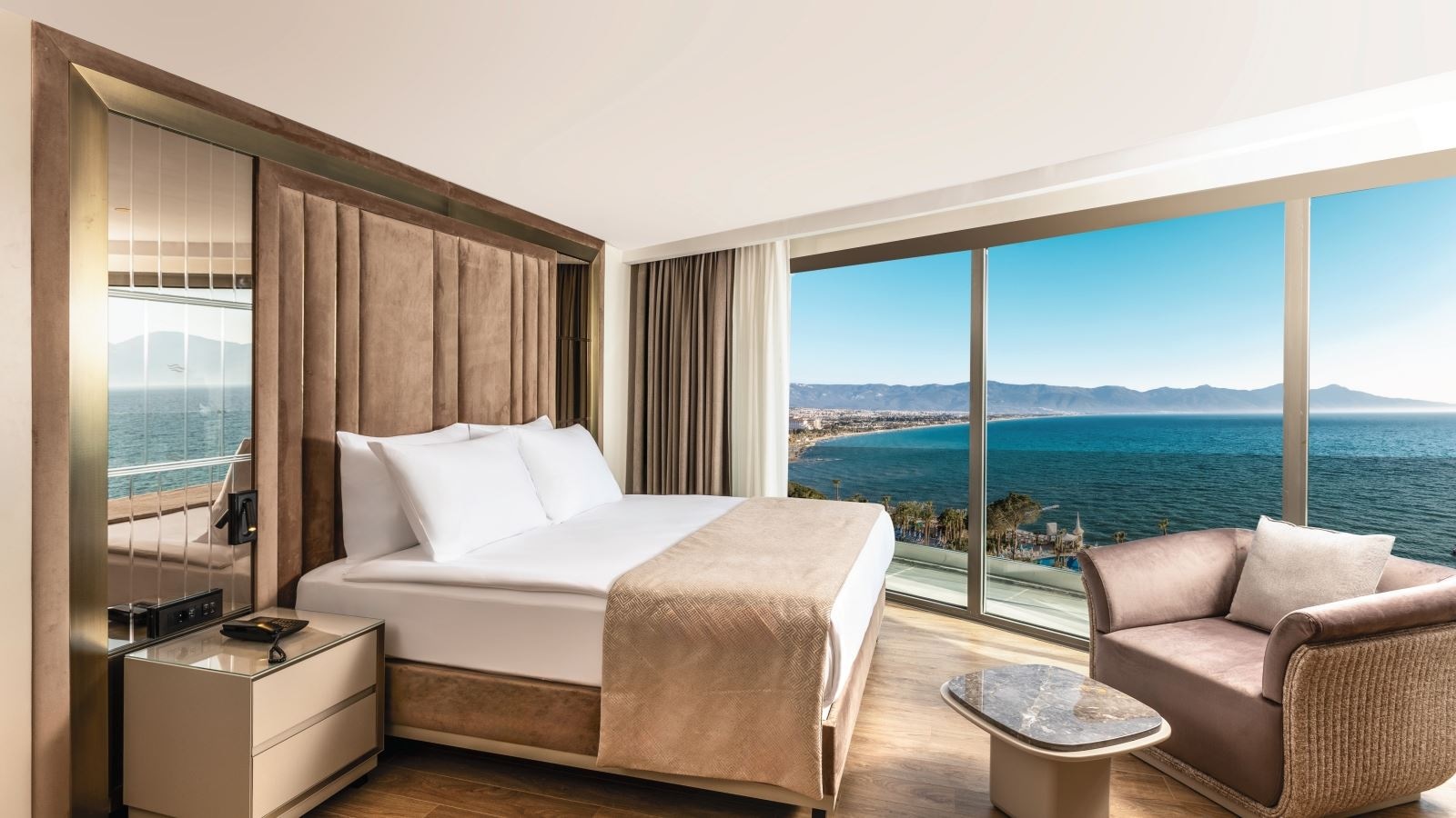 rooms-panoramic-suite