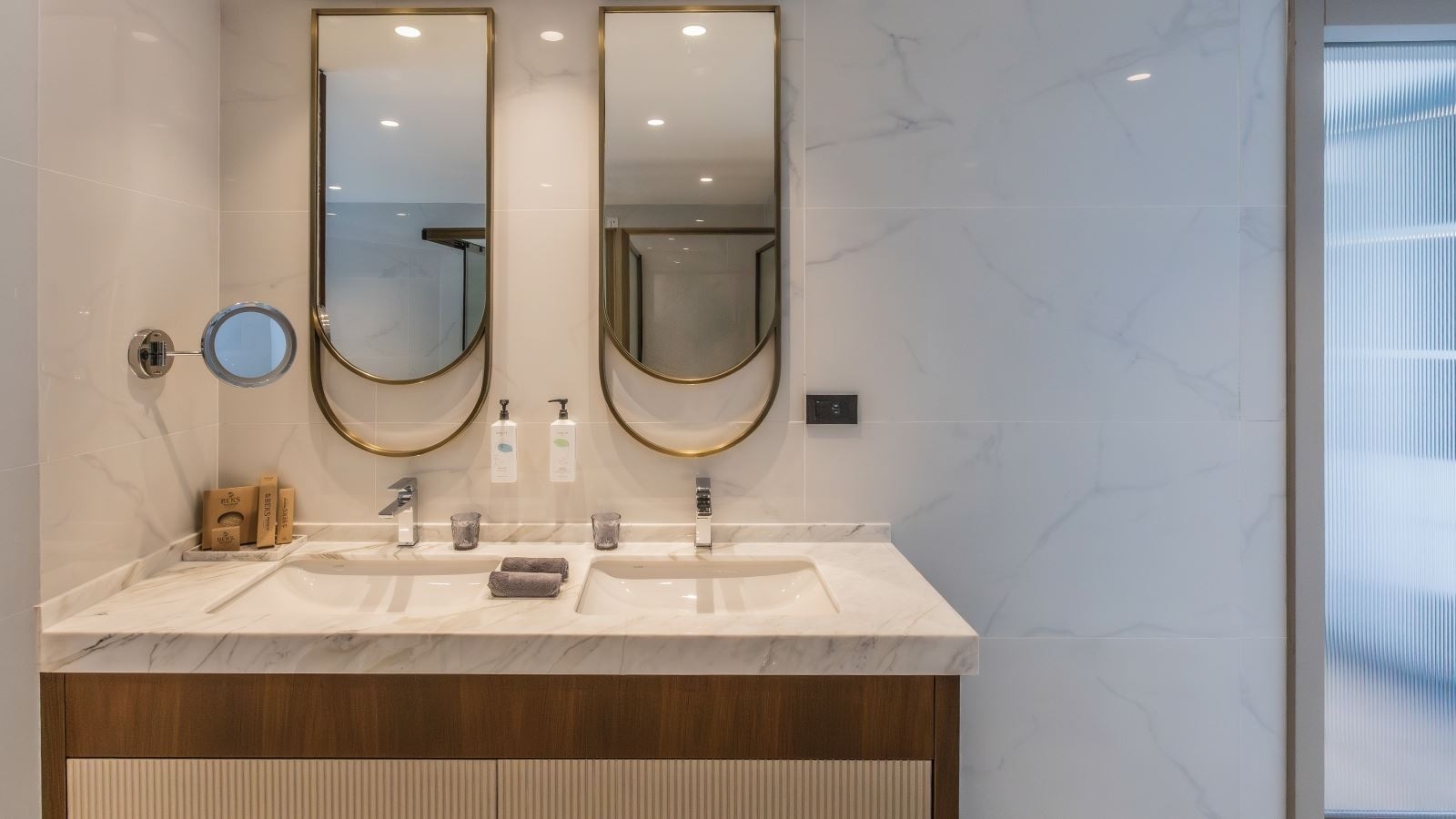 rooms-panoramic-suite