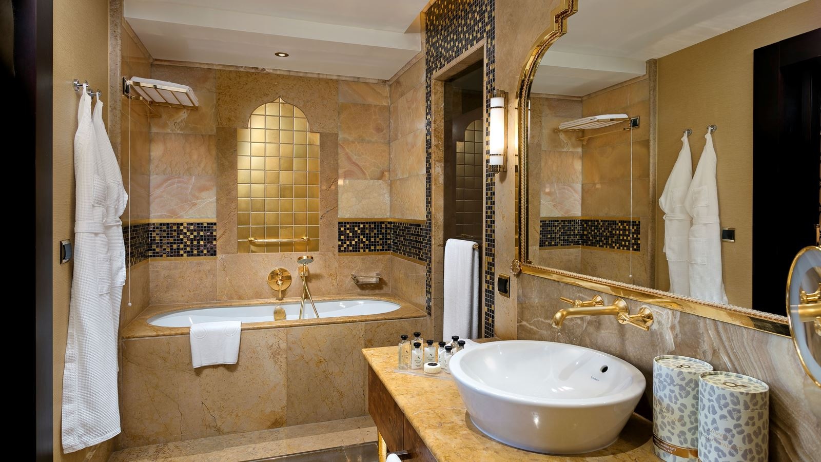 rooms-premium-room-land-view