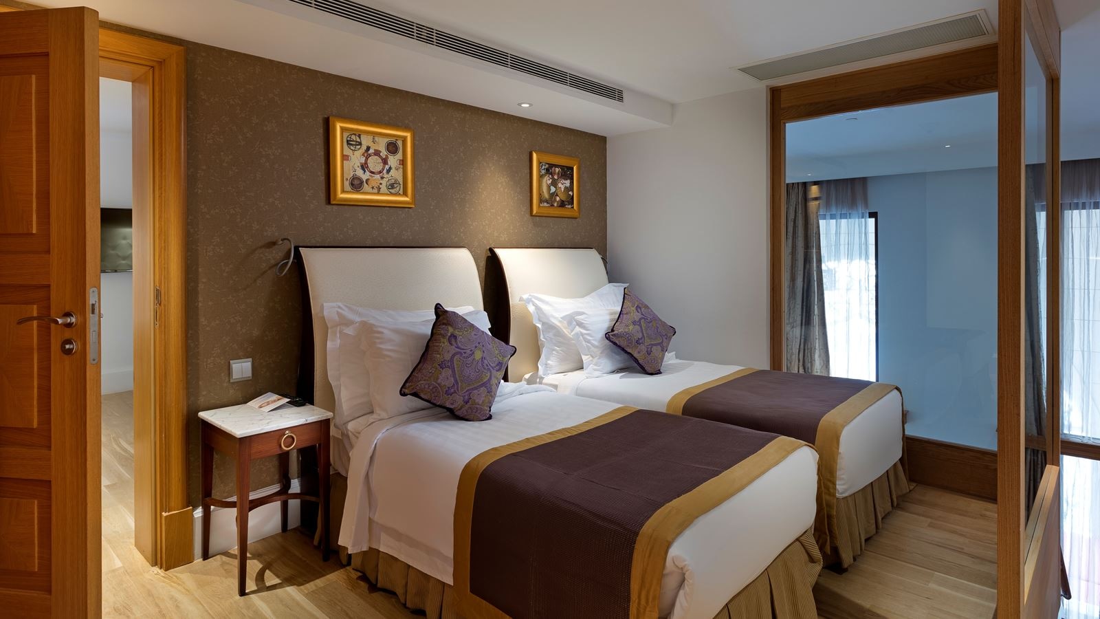 rooms-premium-pool-duplex-suite-swim-up