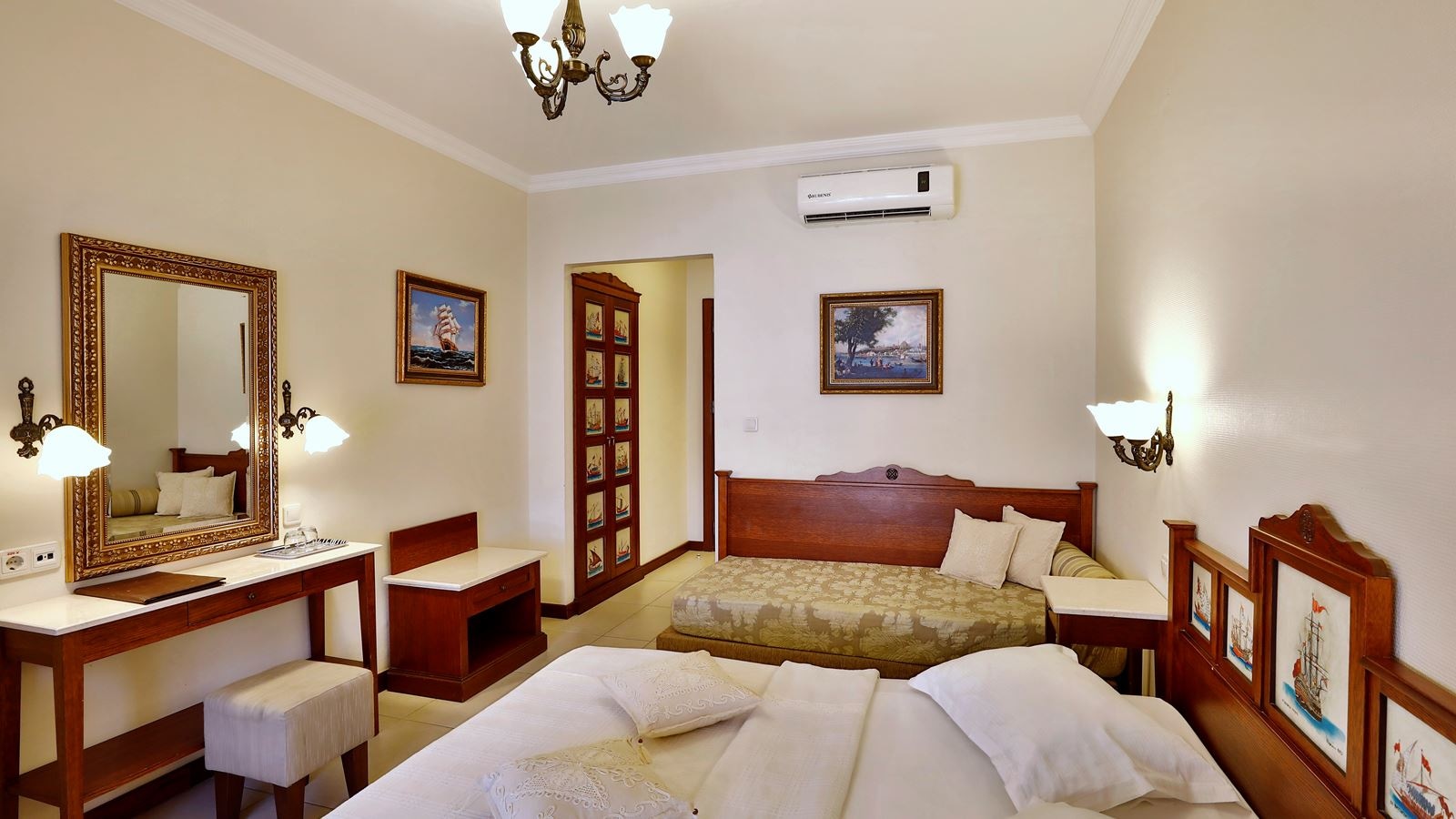 rooms-coral-room-anex-building-promo