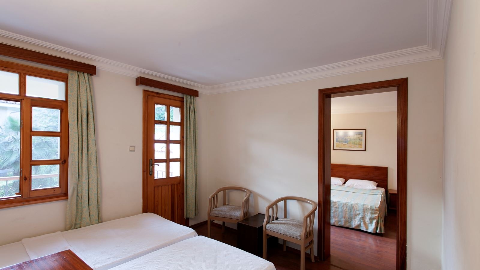 rooms-family-2-bedroom-with-balcony