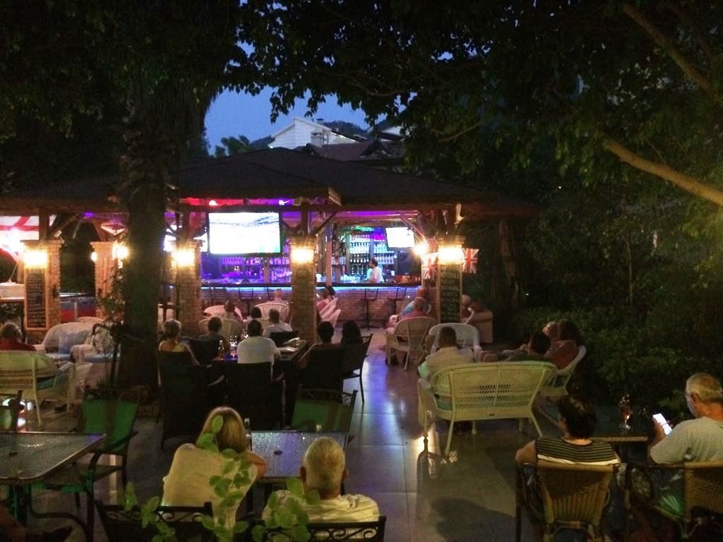 bars-garden-bar