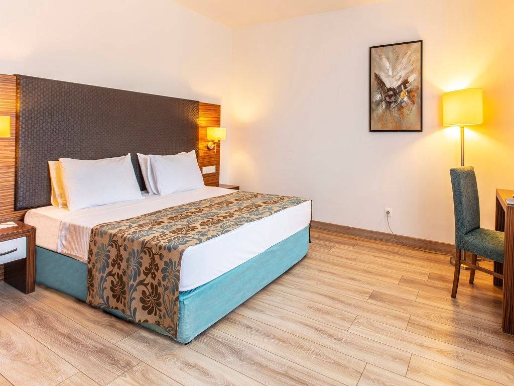 rooms-family-room