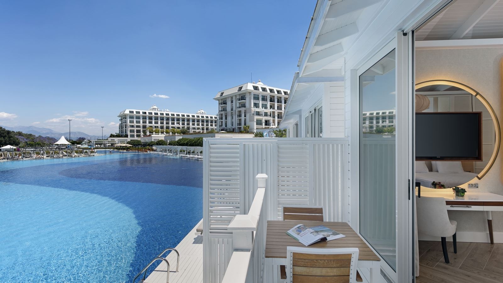 rooms-maldive-house