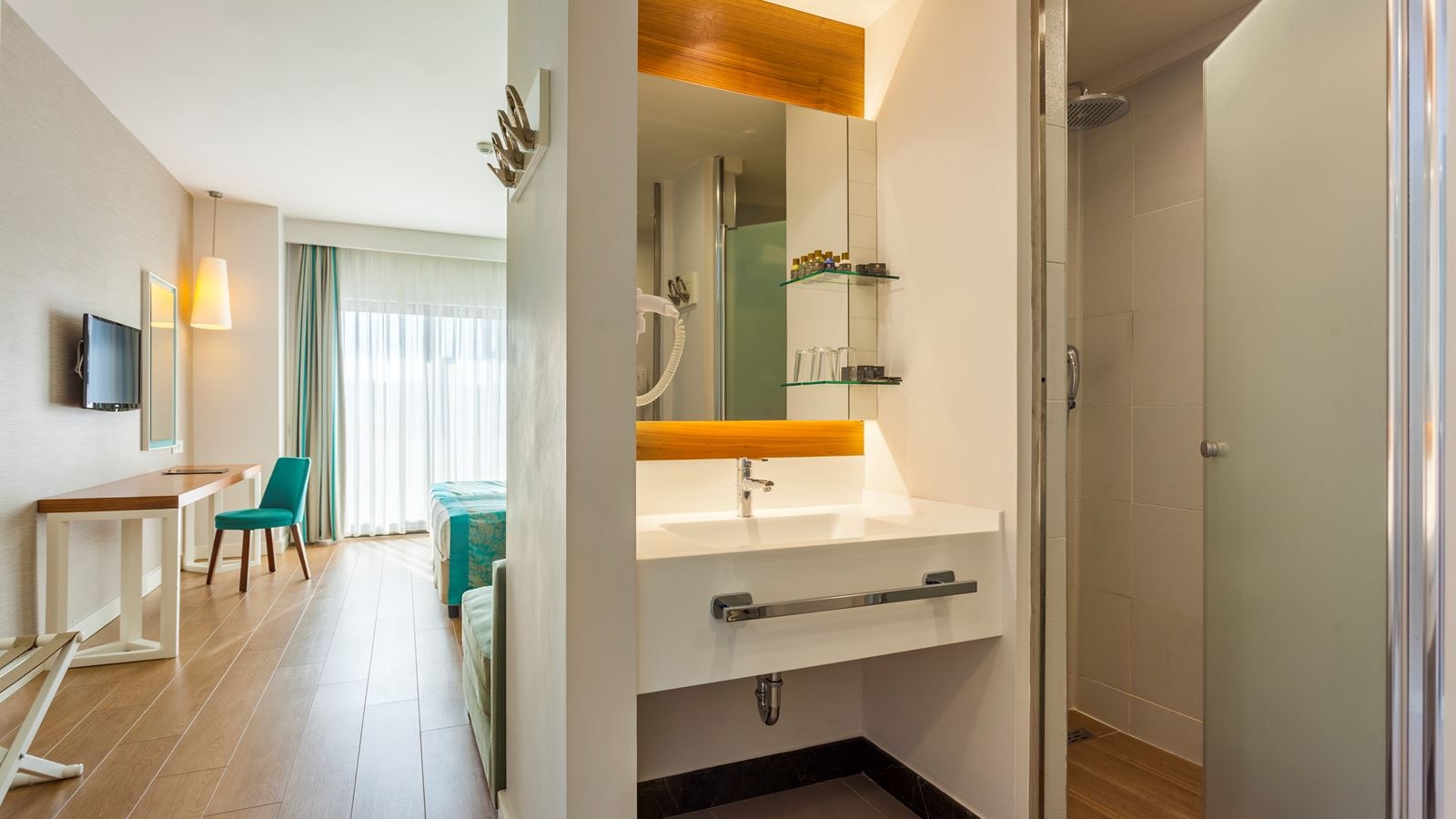 rooms-standart-room-side-sea-view-upper-floor