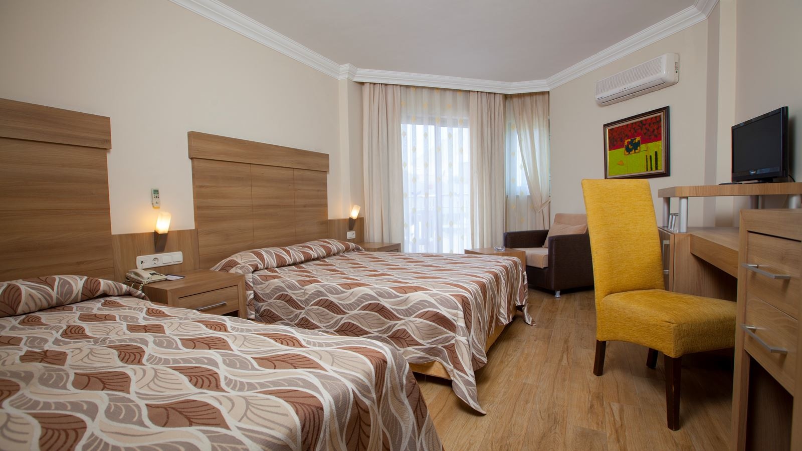 rooms-standard-room