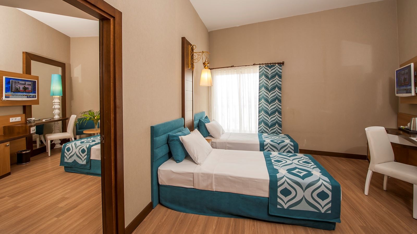 rooms-family-room