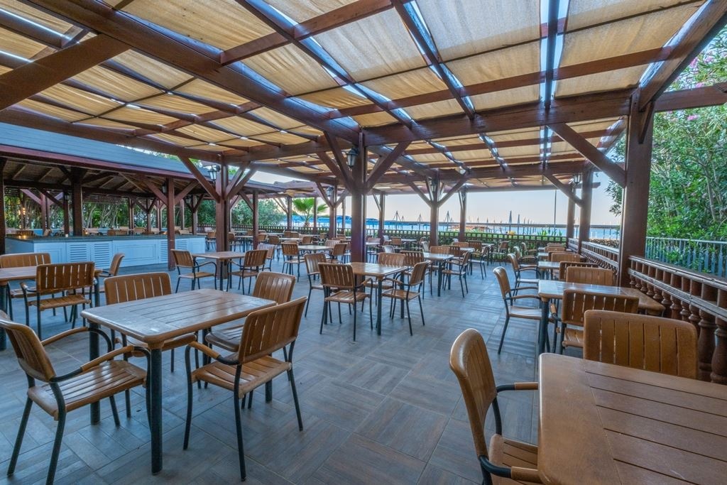 bars-beach-bar