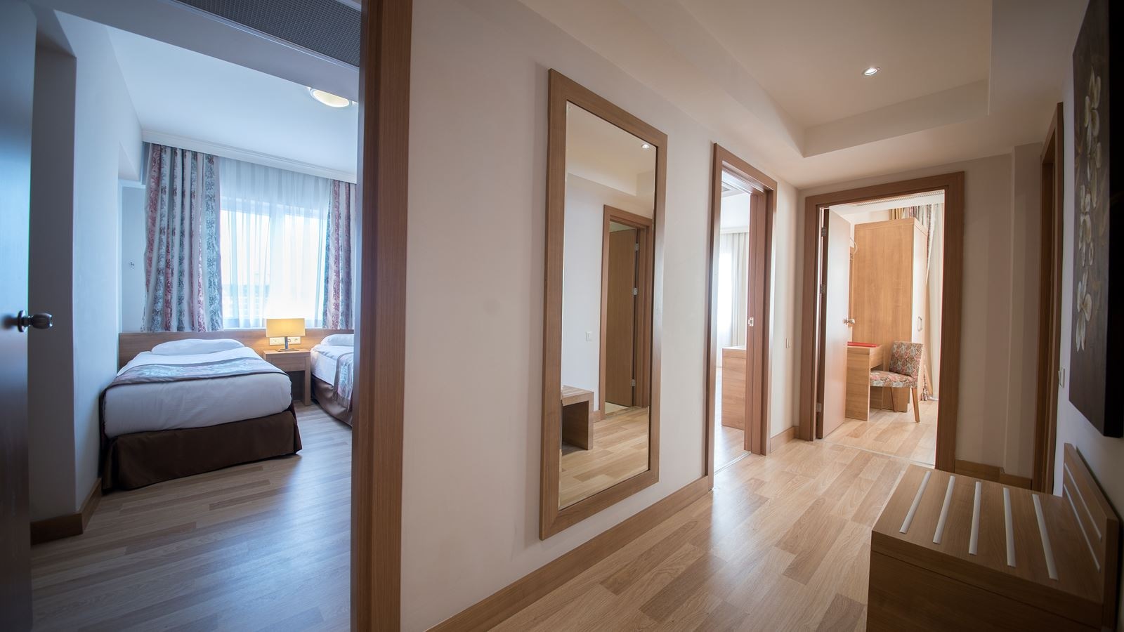 rooms-family-suite