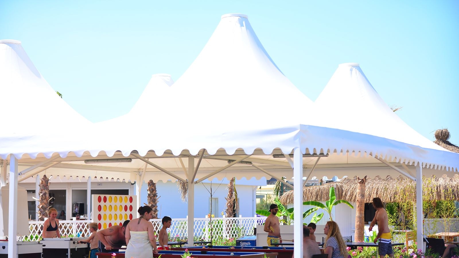 bars-beach-club