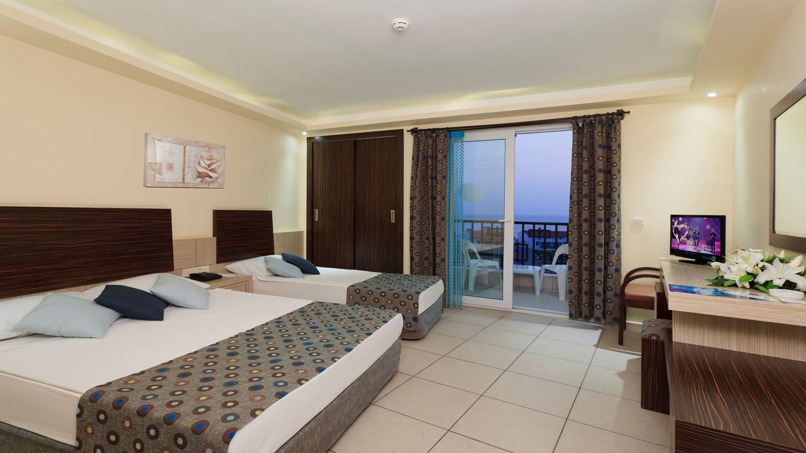 rooms-standard-room