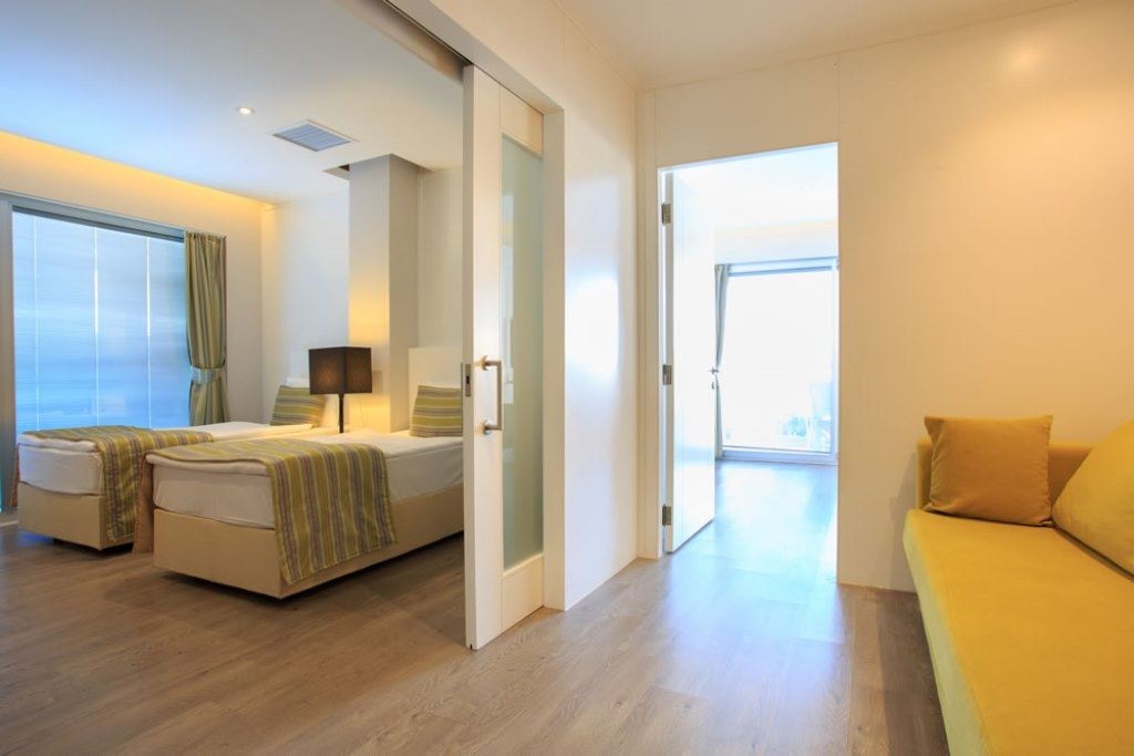 rooms-family-room