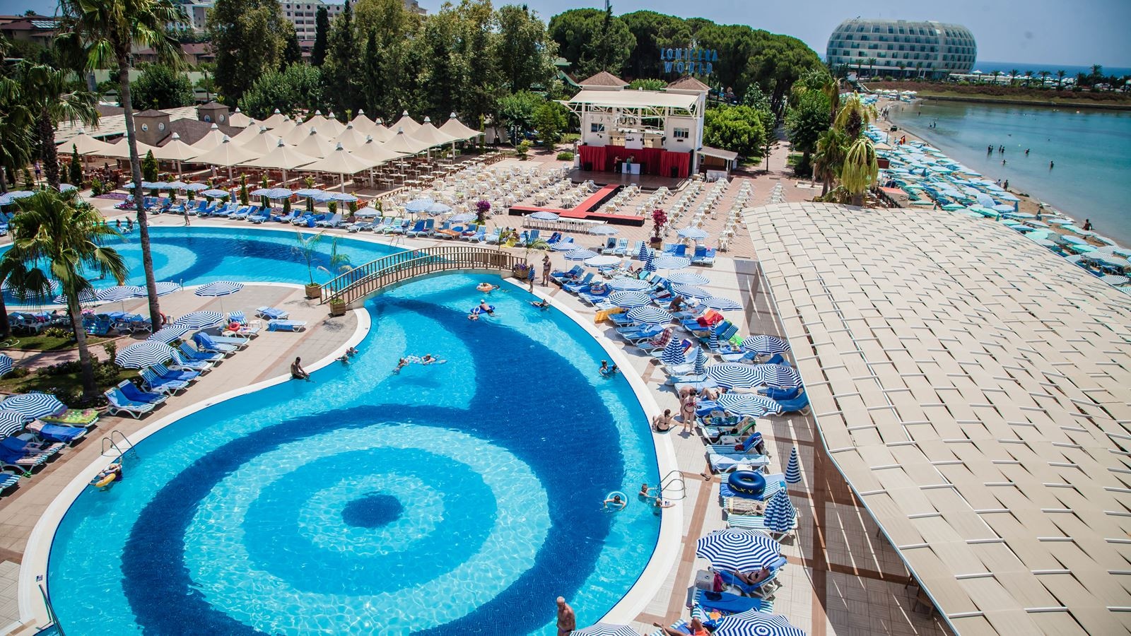 pools-outdoor-pool