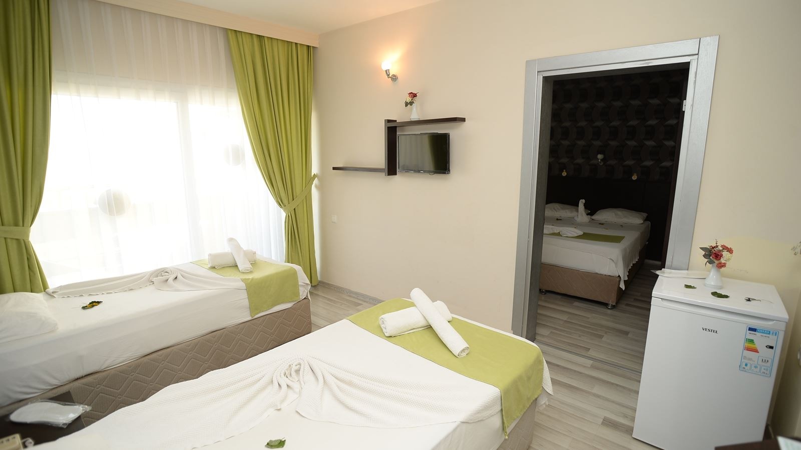 rooms-standard-room