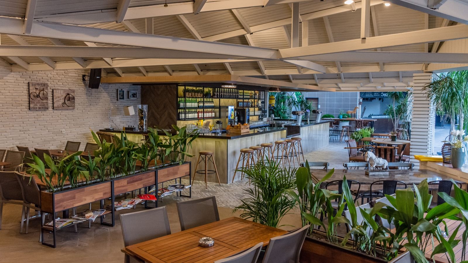 bars-my-favorite-bar