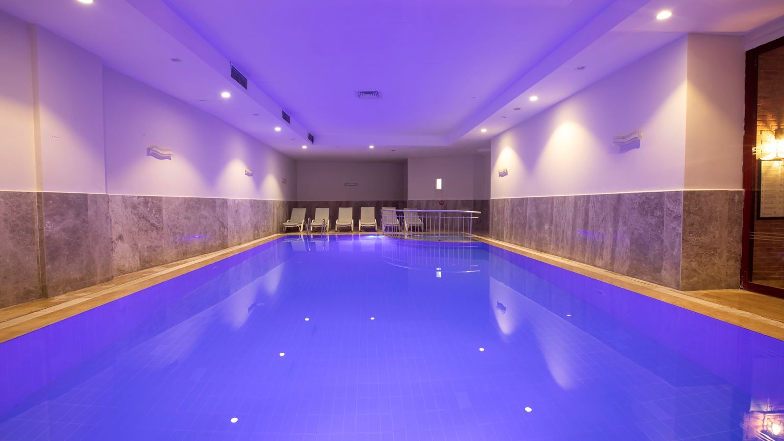 pools-indoor-pool
