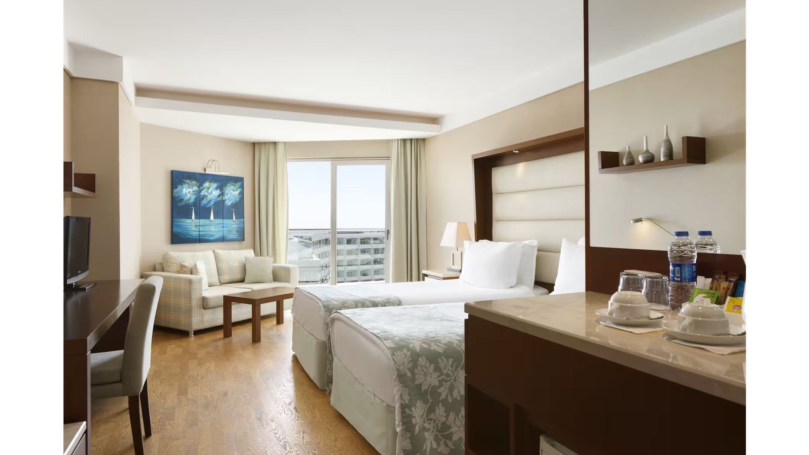 rooms-standard-room-city-view-with-balcony