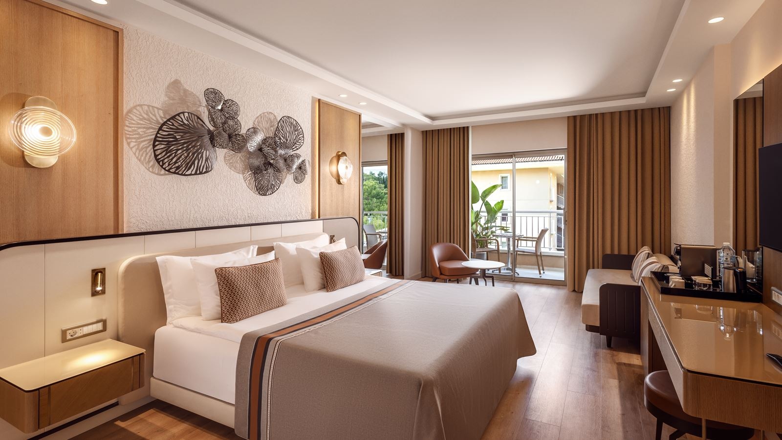 rooms-deluxe--side-sea-view