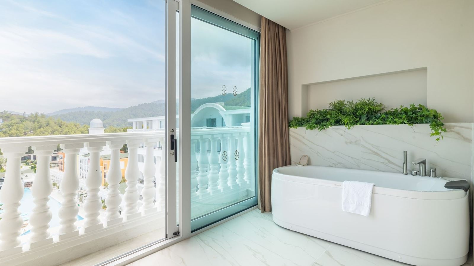 rooms-serenita-family-suite-sea-view-venezia-building-6th-floor