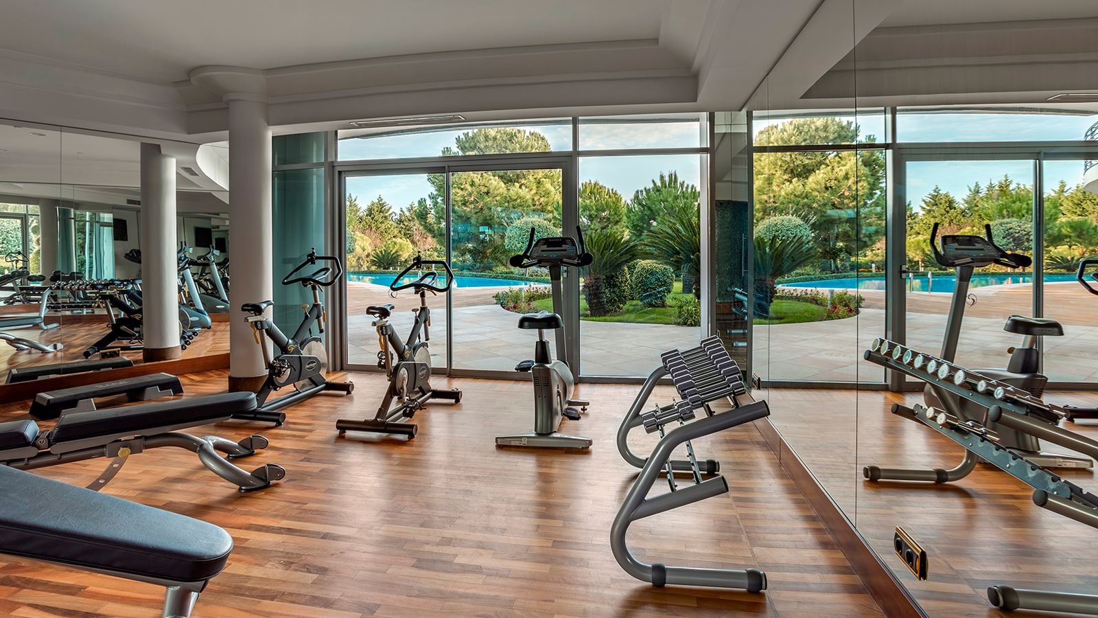 rooms-leo-villa