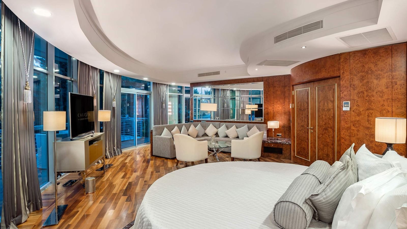 rooms-vip-villa-leo