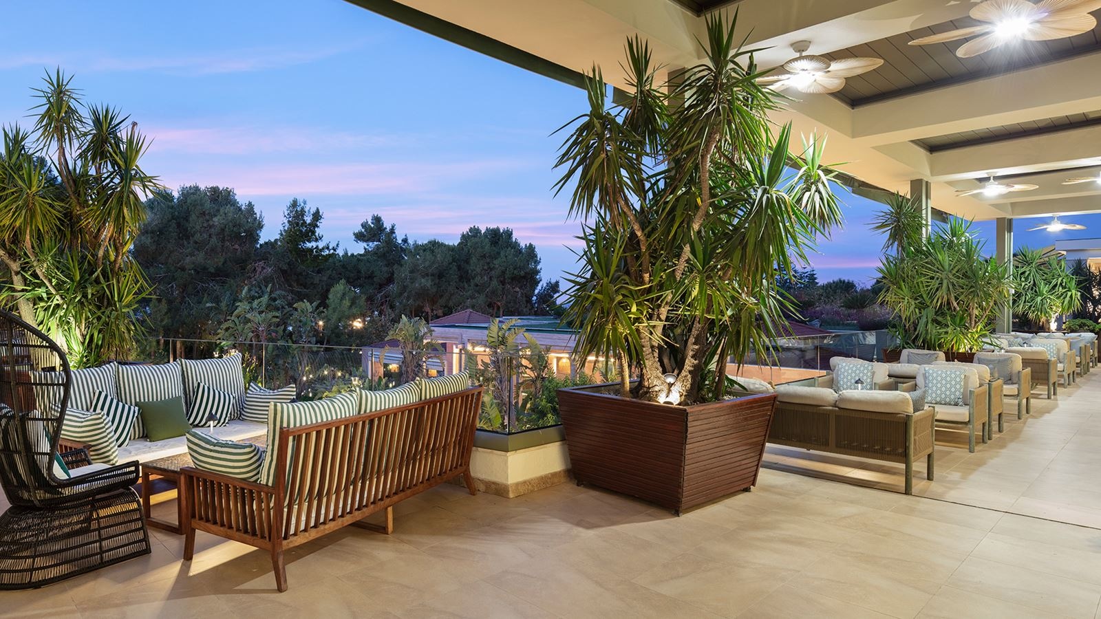 bars-lobby-bar