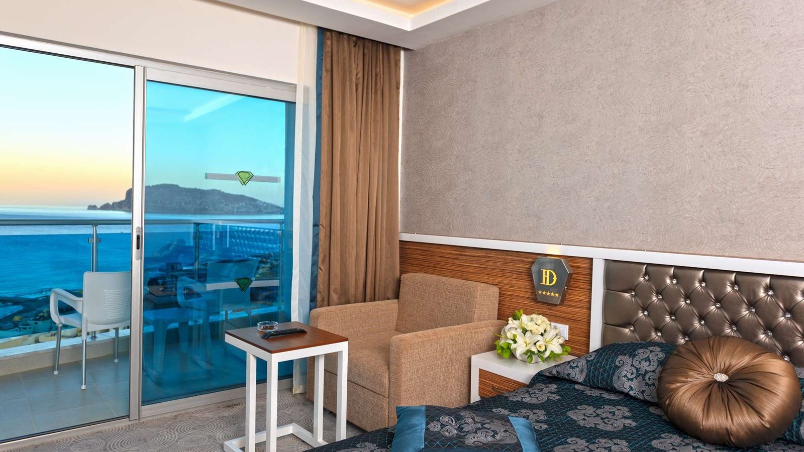 rooms-standard-large-room