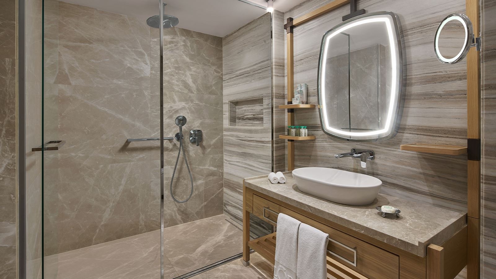rooms-superior-room