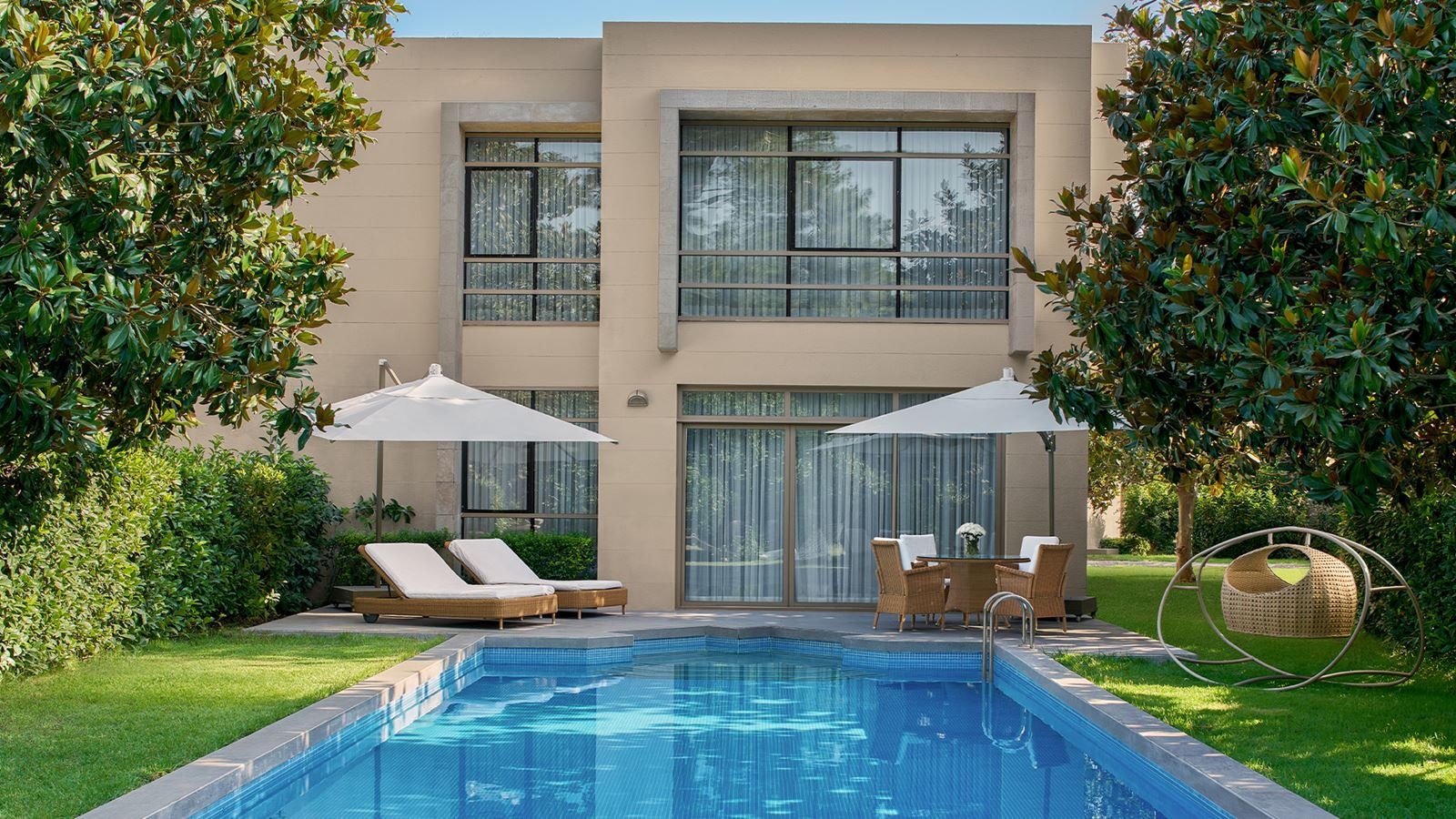 rooms-deluxe-villa