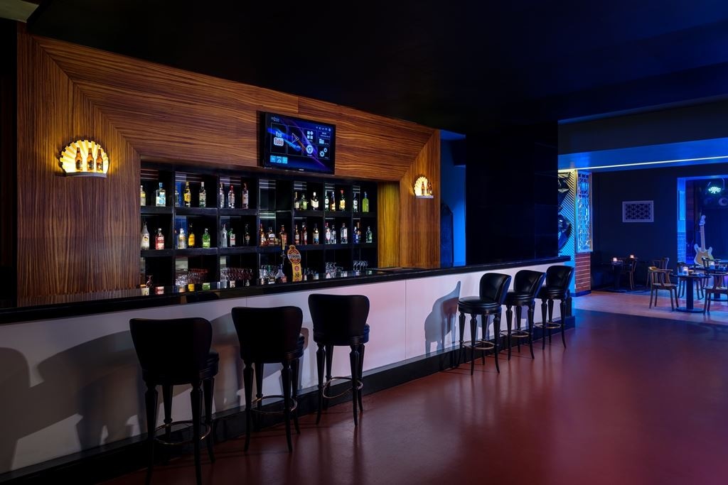 bars-ice-pub