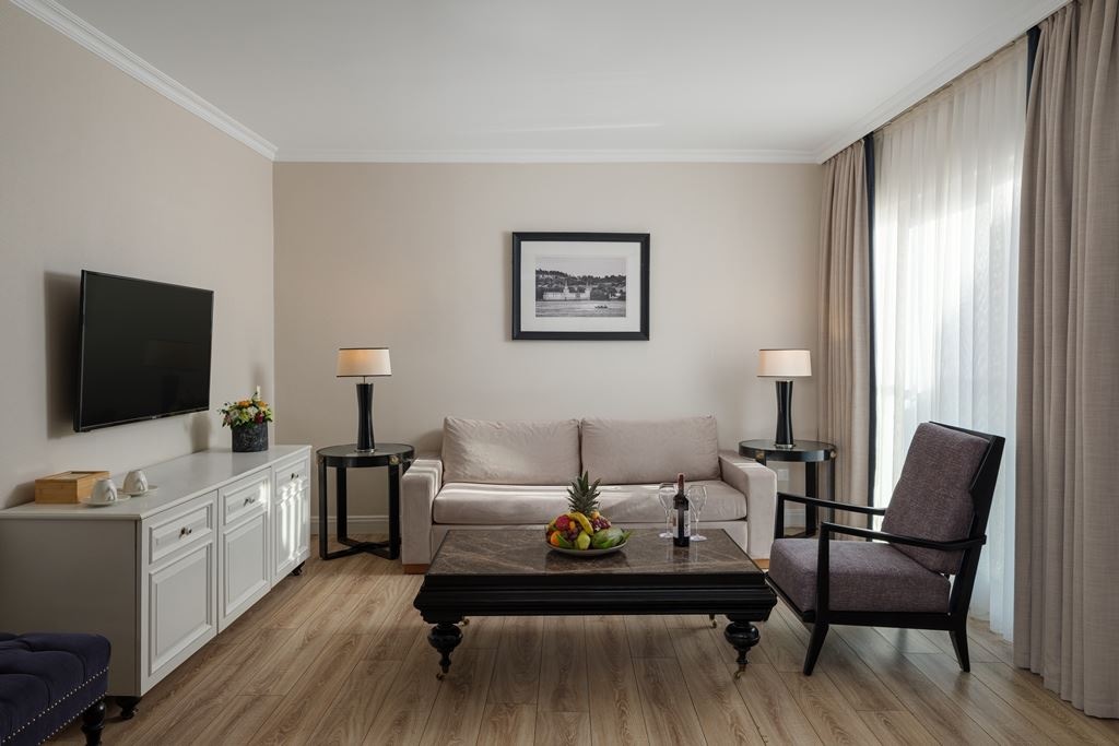 rooms-junior-suite