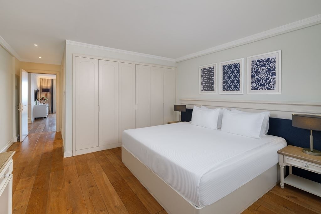 rooms-senior-suite