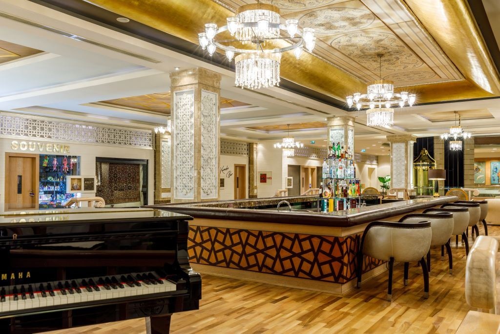 bars-piano-bar